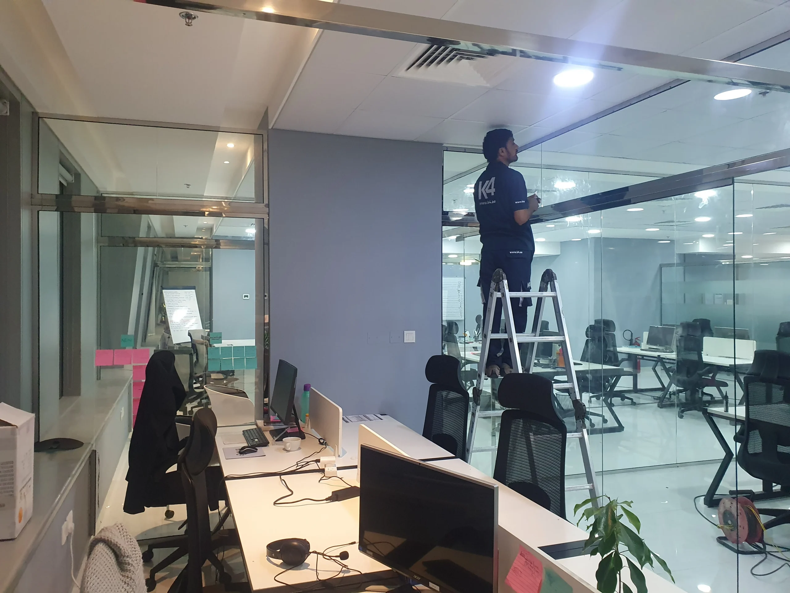 Control Tower 1203 - Glass Partition Control Tower