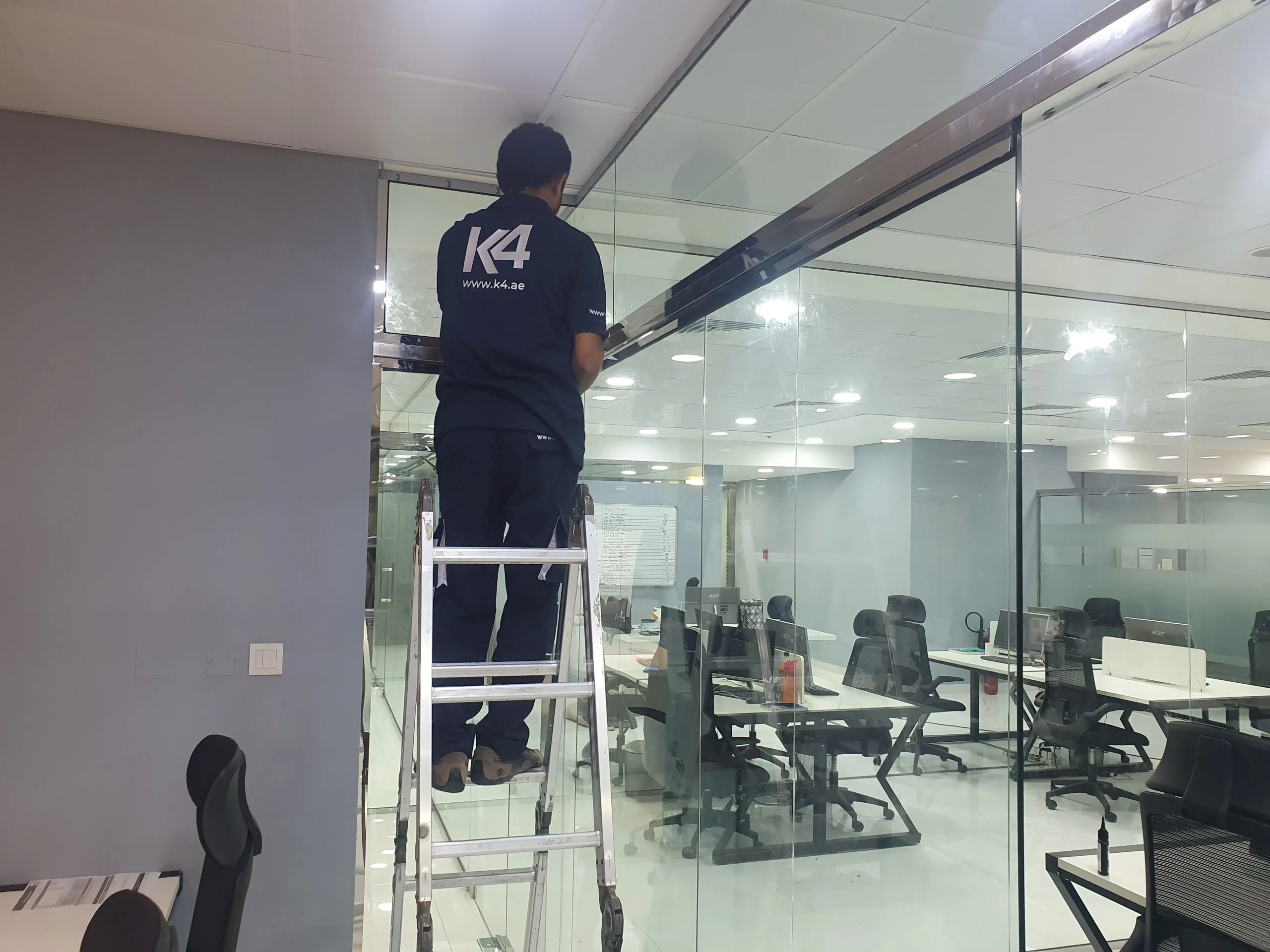 Control Tower 1203 - Glass Partition Control Tower